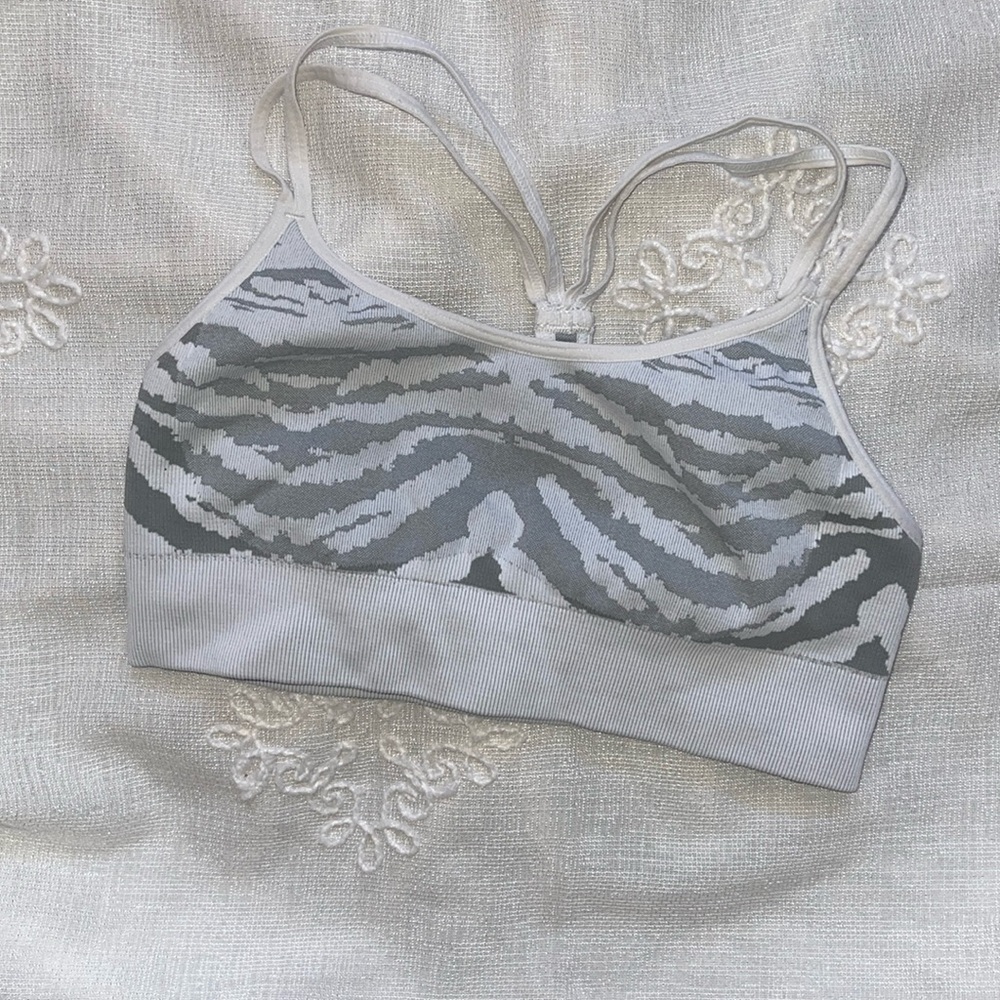 Bombshell top